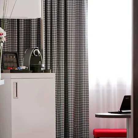 Mercure Paris Cdg Airport & Convention 4*