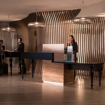 Hotel Mercure Paris Cdg Airport & Convention 4*