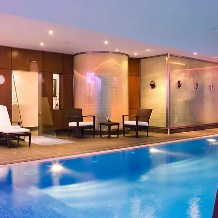 Hotel Mercure Paris Cdg Airport & Convention 4*