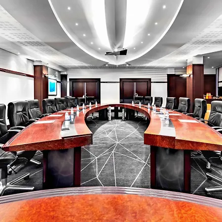 Mercure Paris Cdg Airport & Convention 4*