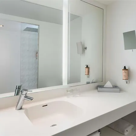 Hotel Mercure Paris Cdg Airport & Convention 4*