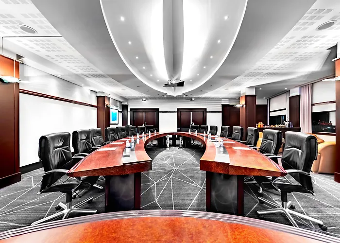 Mercure Paris Cdg Airport & Convention 4*