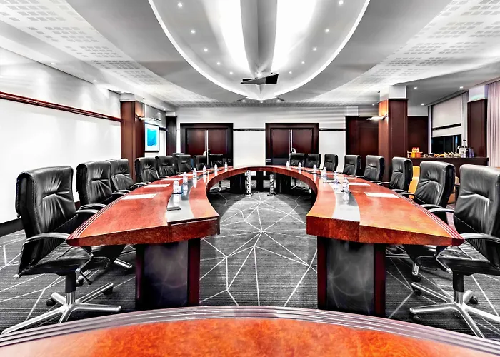 Mercure Paris Cdg Airport & Convention 4*