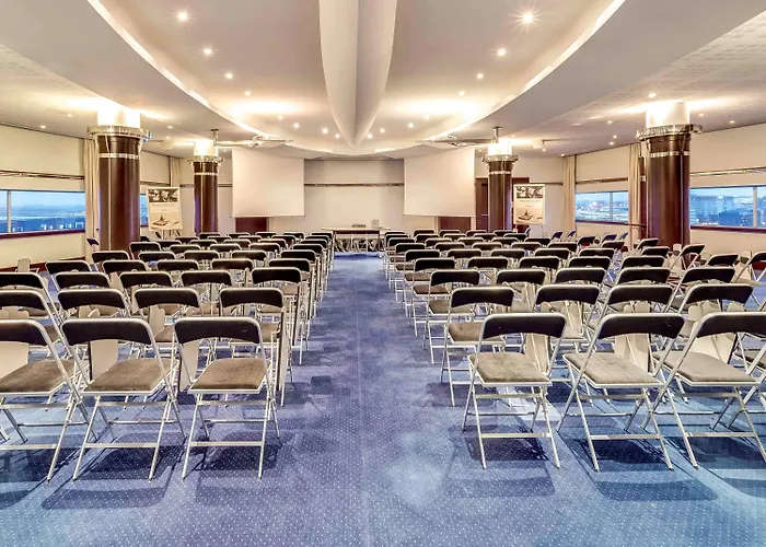 Mercure Paris Cdg Airport & Convention 4* Roissy-en-France